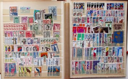 1849-1960, Accumulation de plusieurs collection du
