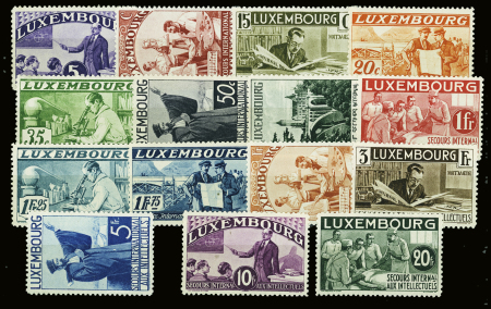N°259/273 intellectuels 1935