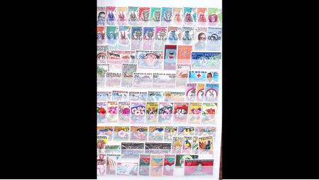 collection en classeur de 1959/1995, a partir de 1984