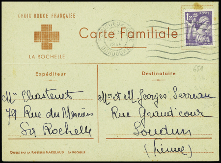 N°651 obl mec "Périgueux-gare Dordogne" (12.1.45) sur carte familiale Croix-Rouge de la Rochelle sur carton gris vert écrite par un habitant de la poche de La Rochelle pour Loudun