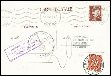 Entier CP 1F20 Pétain avec obl mec "Valence gare Drôme" (1941) pour Lausanne avec timbre-taxe suisse n°70 obl Lausanne 9. TB