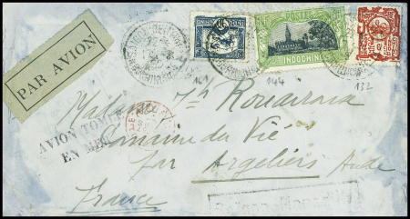 Indochine n°132 + 144 + 161 obl Saïgon (17.3.32) sur lettre avec griffe erronée "Avion tombé en mer" (accident de Pommereau à Crotone Italie - Nierinck n°320328). Rare et TB