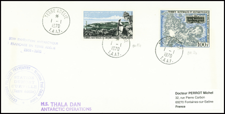 4 lettres avec bons AFF dont TAAF n°20 + PA7 + PA24 + PA14 + PA17 obl Terre Adélie (1970 - 1972). TB