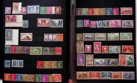 1900-1990, Lot de France avec N°121 variété centre