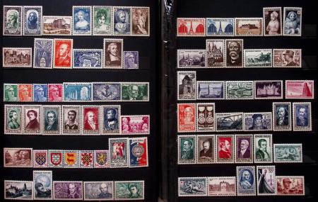 1900-1990, Lot de France avec N°121 variété centre