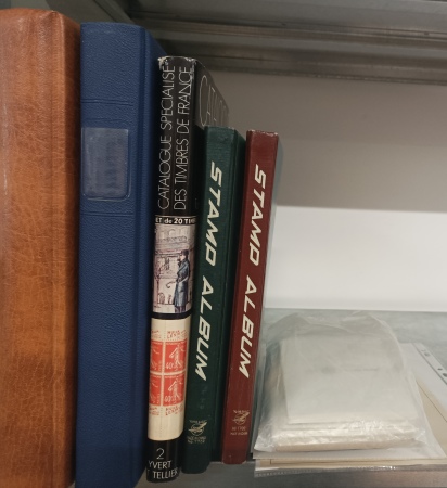1888-1998, Collection des COLONIES avec un classeur
