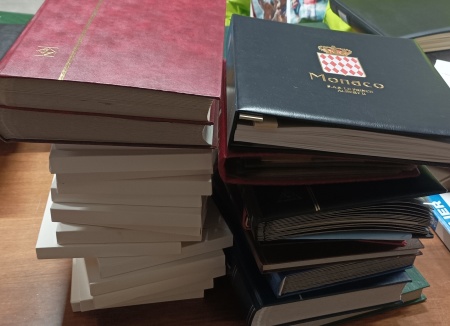 1960-2018, Collection de MONACO en 1 album et 7 classeurs,