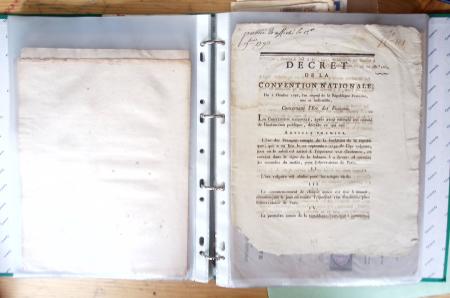 1700-1960, Ensemble éclectique: boite d'une centaine
