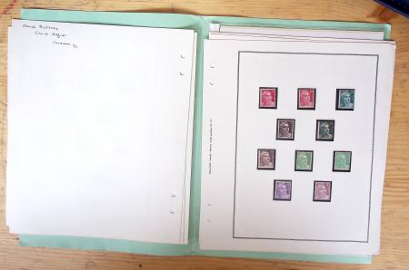 1700-1960, Ensemble éclectique: boite d'une centaine