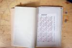 1700-1960, Ensemble éclectique: boite d'une centaine