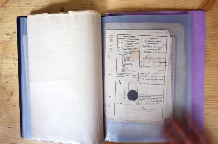1700-1960, Ensemble éclectique: boite d'une centaine