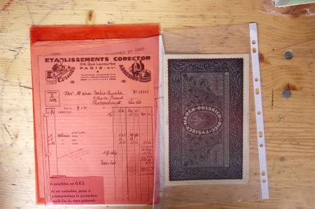 1700-1960, Ensemble éclectique: boite d'une centaine