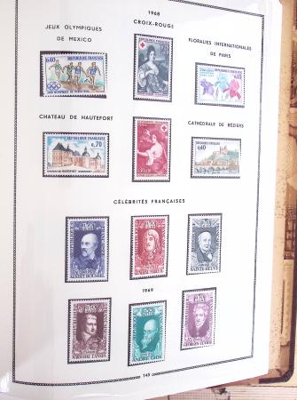 1849-1975, Collection en deux albums MOC neuf à partir