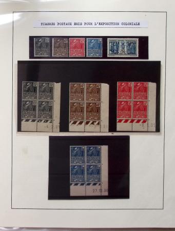 1925-1937, Grand album pour CPA, contenant des collections