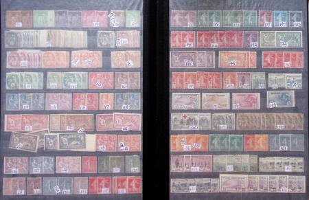 1860-1960, Lot de France en neuf, avec section classique,