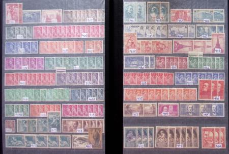 1860-1960, Lot de France en neuf, avec section classique,