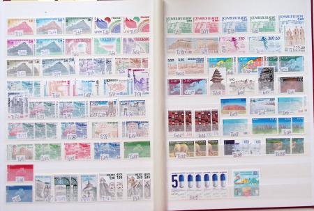 1960-2024, Lot de France neuf, en 8 volumes, en quantité