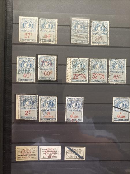 1910-1982, Collection de vignettes en 4 classeurs,