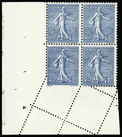 N°132 bloc de 4 variété de piquage cdf (1ex*) neuf