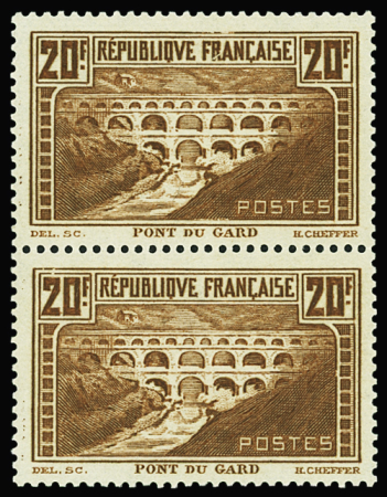 N°262f chaudron foncé types IIA et IIB se tenant n