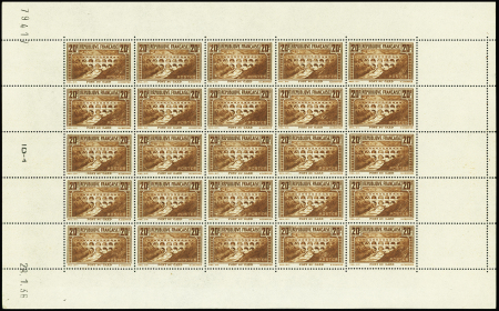 N°262 20f Pont de Gard feuille de 25 timbres avec 