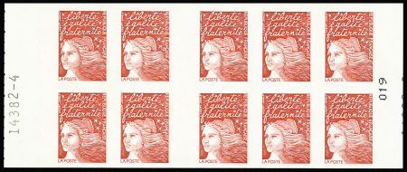 N°3085-C3 c, carnet de 10, variété prédécoupe à cheval