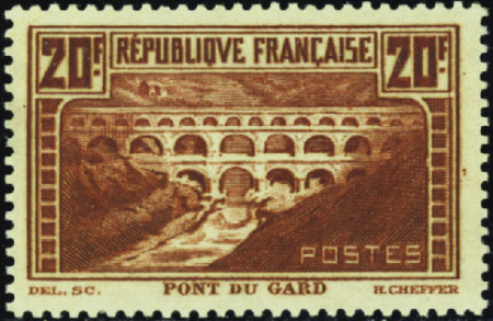 N°262 20f pont du Gard neuf ** TB