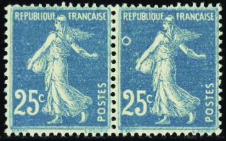 N°140 gros anneau lune tenant à normal neuf * TB