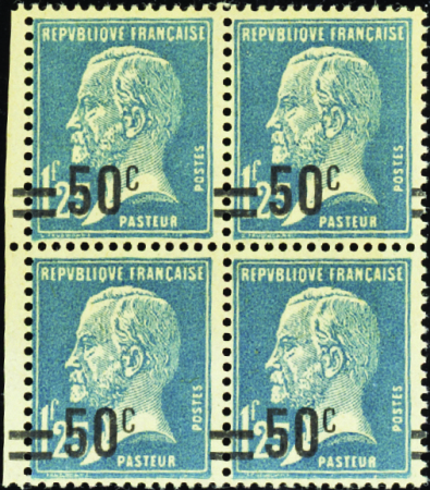 N°222 bloc de 4 surcharge à cheval neuf ** TB