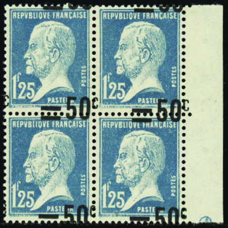 N°222 bloc de 4 surcharge à cheval neuf ** TB