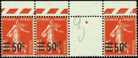 N°225 barre supplémentaire après "50c" tenant à no