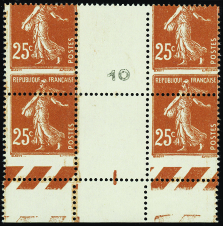 N°235d bloc de 4 piquage à cheval neuf ** TB