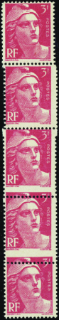 N°716 Bande de 5 variété de piquage neuf ** TB