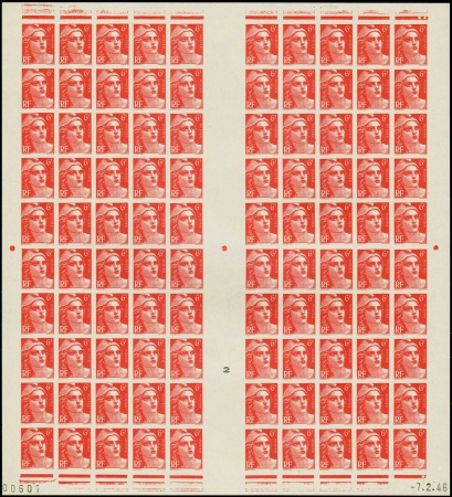 N°721 Feuille de 100 timbres non dentelée avec les