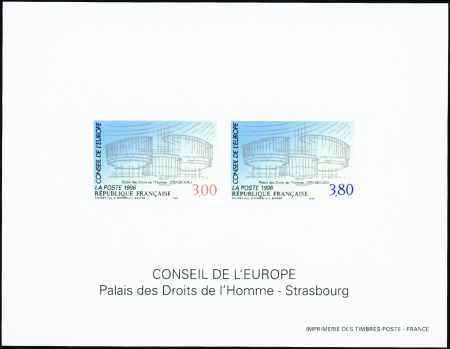 SERVICE N°116/117 Conseil de l'Europe bloc gommé c