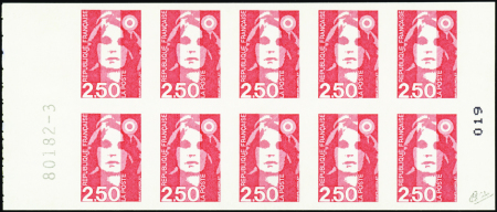 N°2720-C2a absence de prédécoupe des timbres