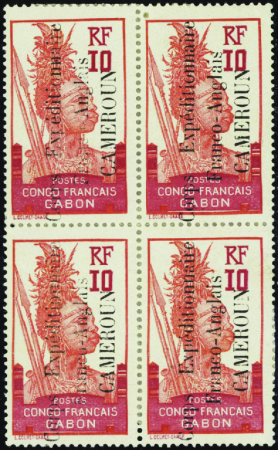 N°42 Bloc de 4 surcharge partielle sur 2ex (gomme 