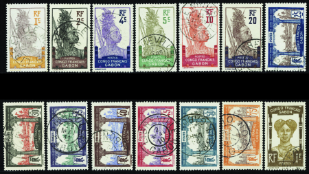 N°33/46  14 valeurs obl TB