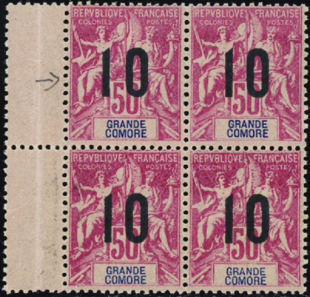 N°28Aa bloc de 4  1ex chiffres espacés neuf ** TB