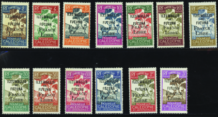 TAXE N°24/36 France libre 13 valeurs neuf * TB