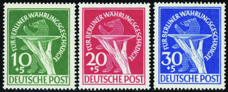 N°54/56 réforme monétaire 3 valeurs neuf ** TB