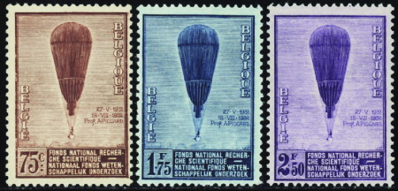 N°353/355 professeur Picard dans la strastosphère 