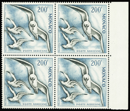 POSTE AERIENNE N°67 200f bleu et gris-noir "Mouettes"