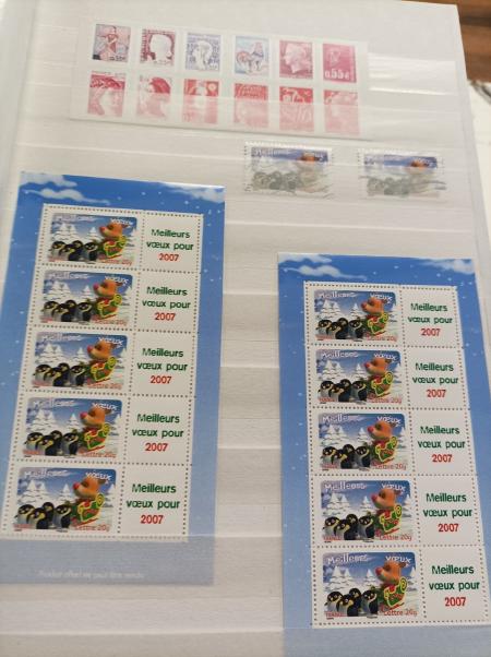 1940-2022, 12 classeurs de faciale, essentiellement en euros,