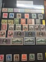 1929-2000, Collection du Vatican en 3 classeurs, neufs,