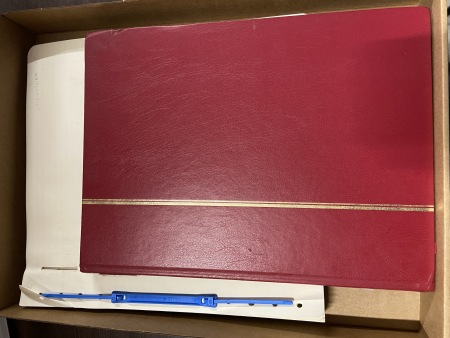 2000-2010 Lot regroupant des feuilles d'autoadhésifs