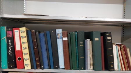 1900-2000env. Important lots du monde avec Suisse, Allemagne, Angleterre,