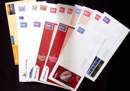 ENTIERS POSTAUX Collection de 1976-2005 dont des Aérogrammes