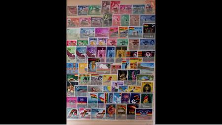 1957-1999, Collection du GHANA en classeur, neufs **,