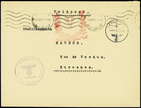 Lettre en franchise avec CAD "Feldpost" (12.9.41) + obl mec de Paris 34 + "V" rouge encadrée de lauriers (en réponse à la campagne des V de Londres) et cachet violet avec aigle "Dientstelle der feldpostnummer 45058". TB
